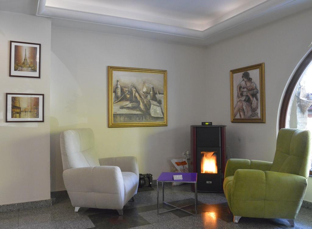 Modern Inn Boutique Hotel Скопие Екстериор снимка