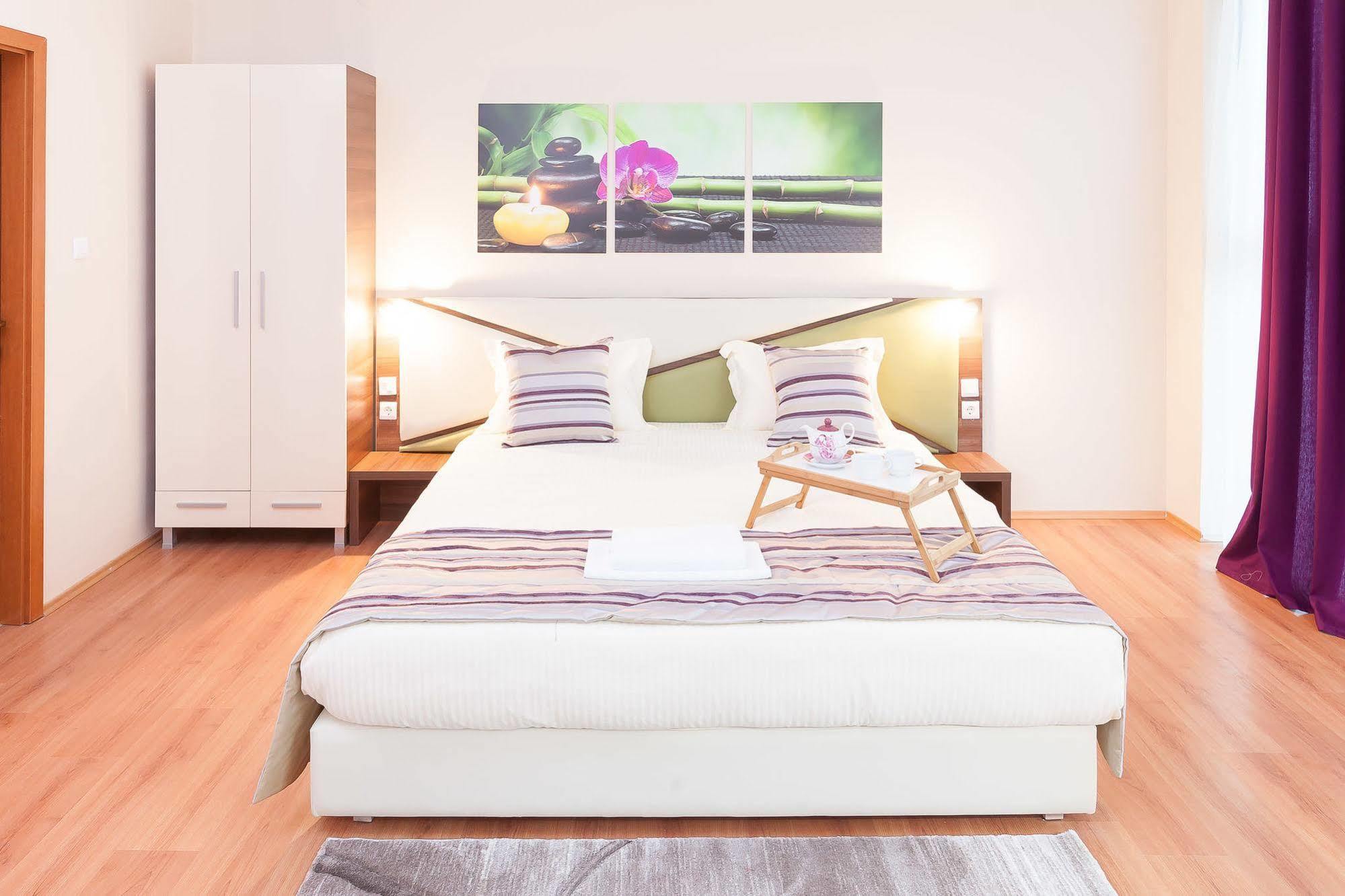 Modern Inn Boutique Hotel Скопие Екстериор снимка