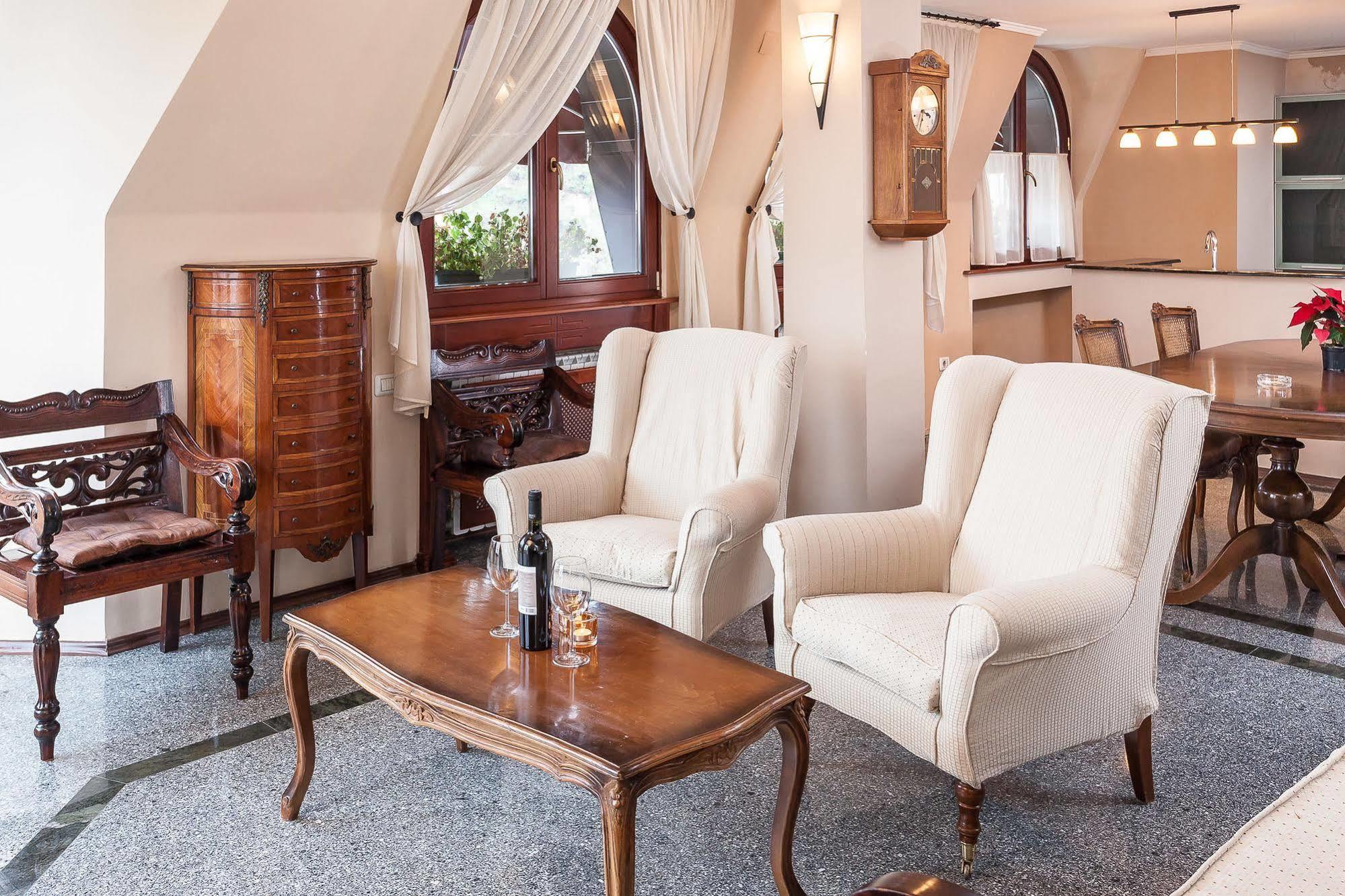 Modern Inn Boutique Hotel Скопие Екстериор снимка